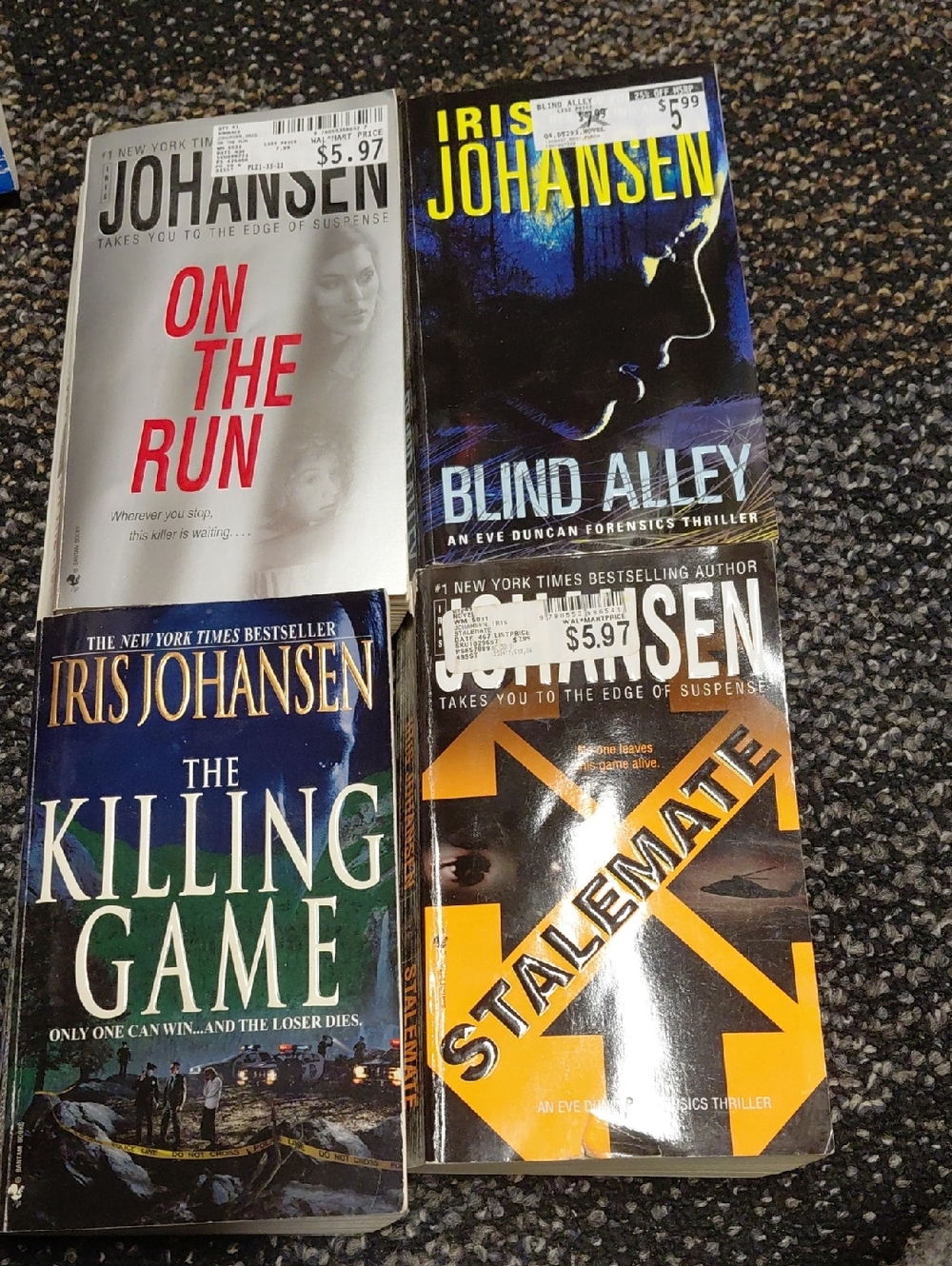 Thriller Book Set - Iris johanson